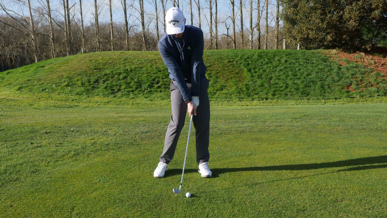 Strong Vs Weak Golf Grip Golf Monthly