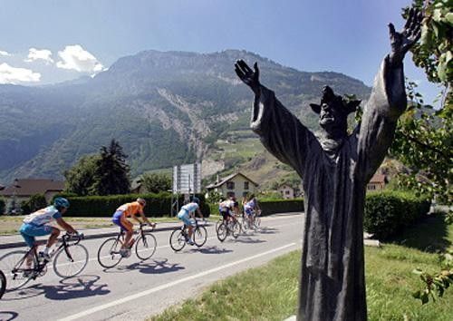 A petrified spectator