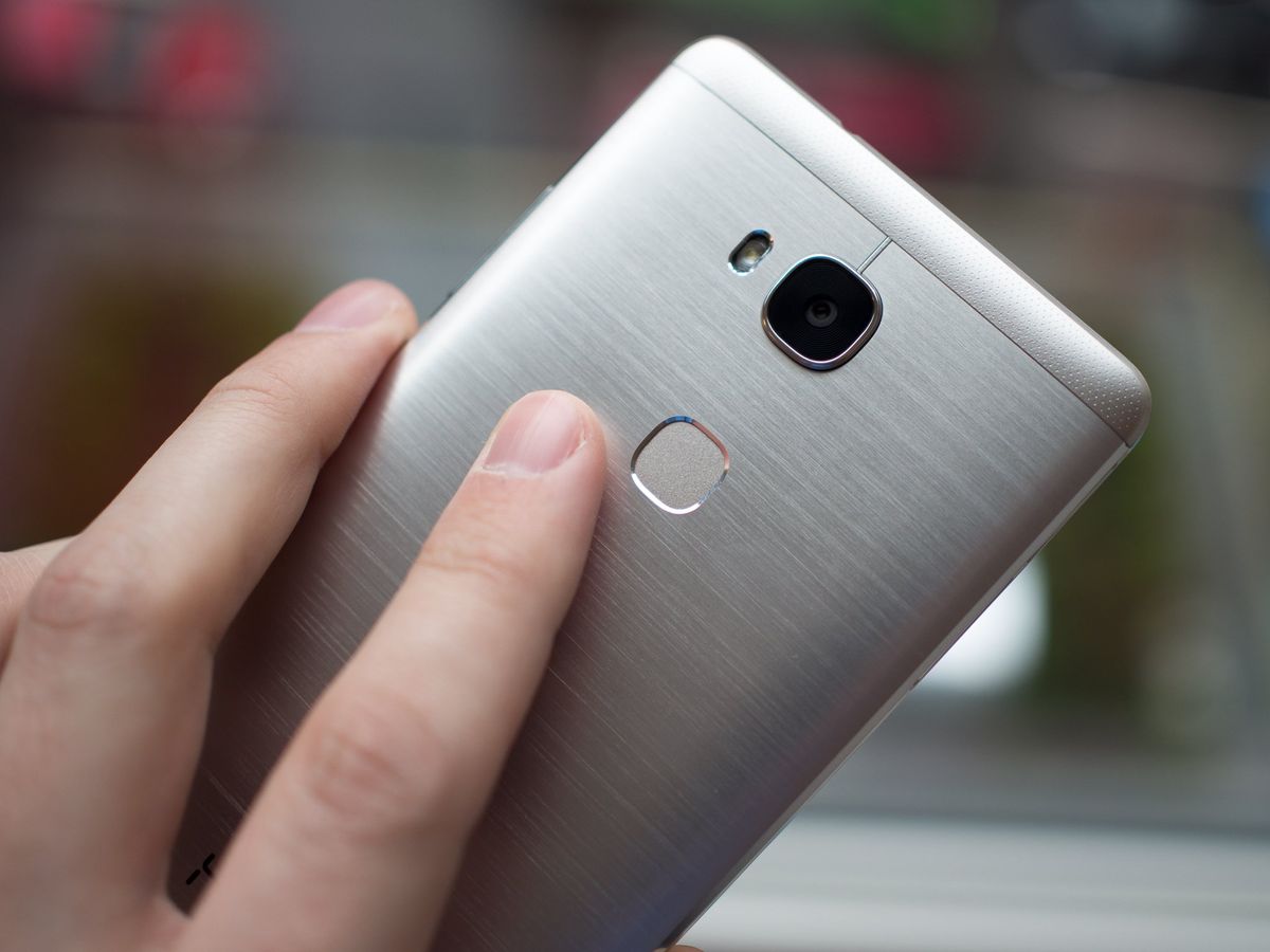 Honor 5X fingerprint scanner