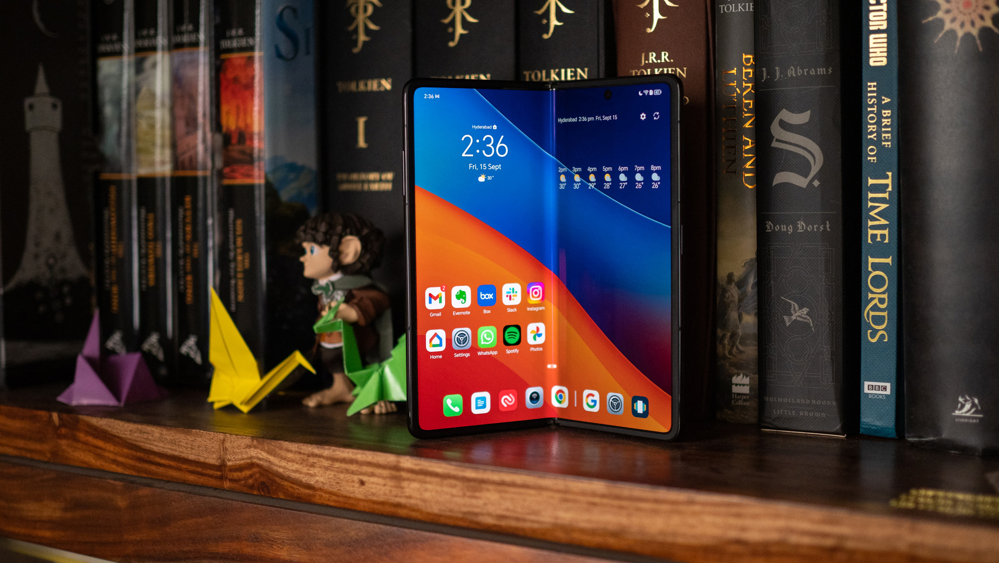 Honor Magic V2 on bookshelf