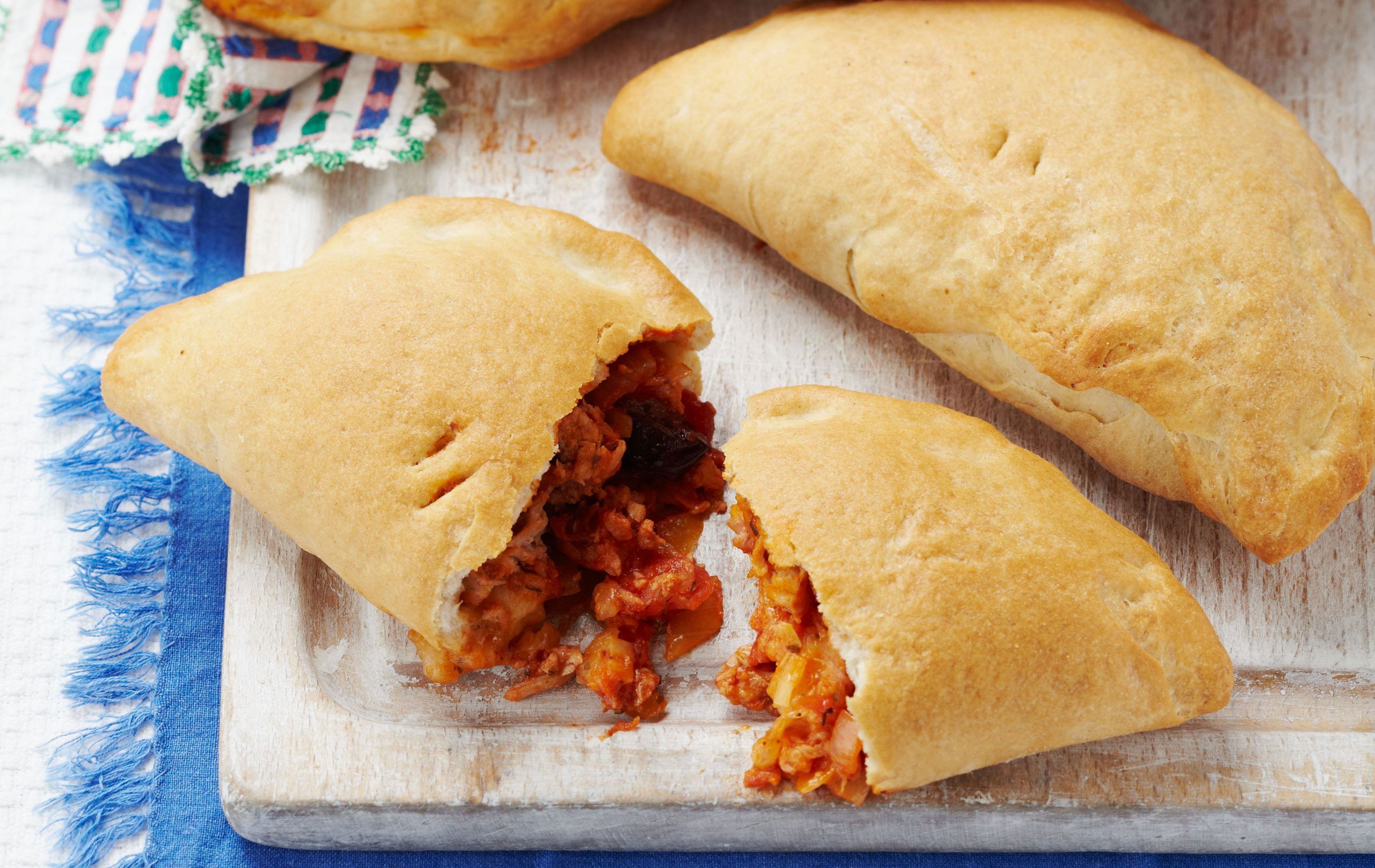Tuna and tomato calzone recipe