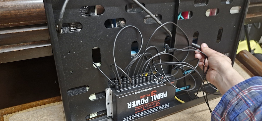 Connecting up to the power supply
