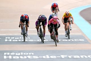 Alison Jackson leads home a breakaway of outsiders on the Roubaix velodrome
