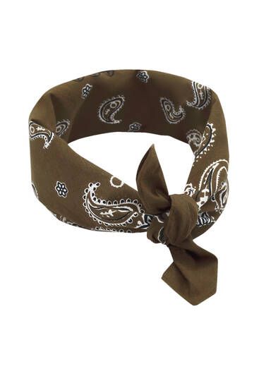 missing-image لقد طلبت من الذكاء الاصطناعي ابتكار 6 أزياء أنيقة، وإليكم النتائج