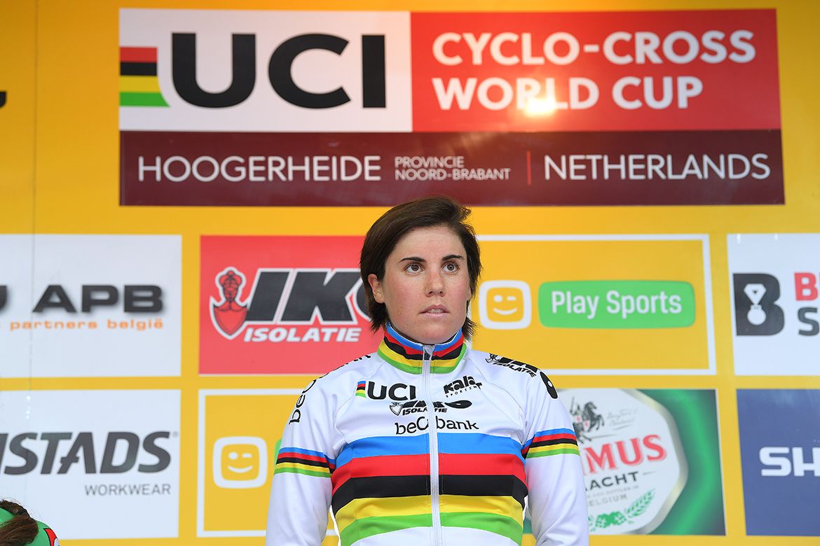 Sanne Cant on the podium