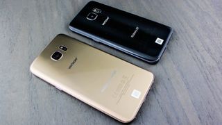 Samsung Galaxy S7 vs S7 Edge