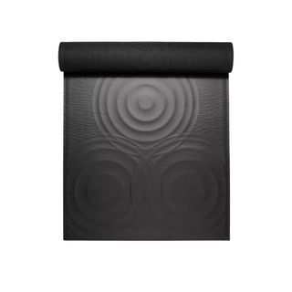 I strength trained for 10 minutes every day: A lululemon yoga mat