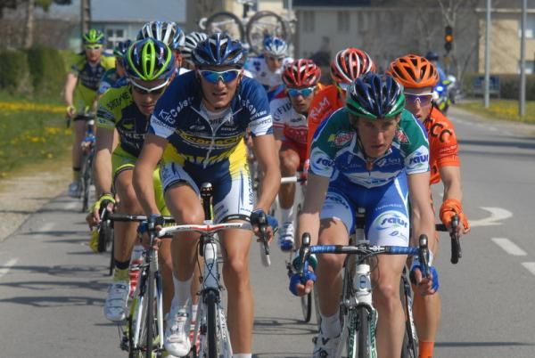 Brice Feillu and J&eacute;r&ocirc;me Coppel lead the escape.