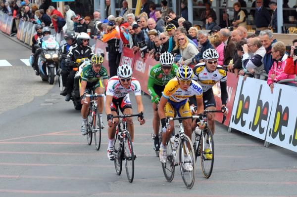 Tom Meeusen (Telenet-Fidea) leads the day's breakaway