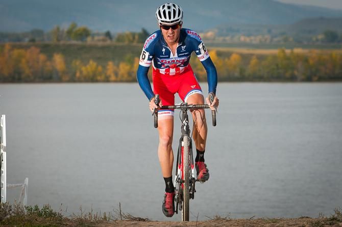 Yannick Eckmann (California Giant) makes his way into the sand pit. Colorado Cross Classic.