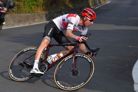 Bauke Mollema on his way to winning Il Lombardia 2019