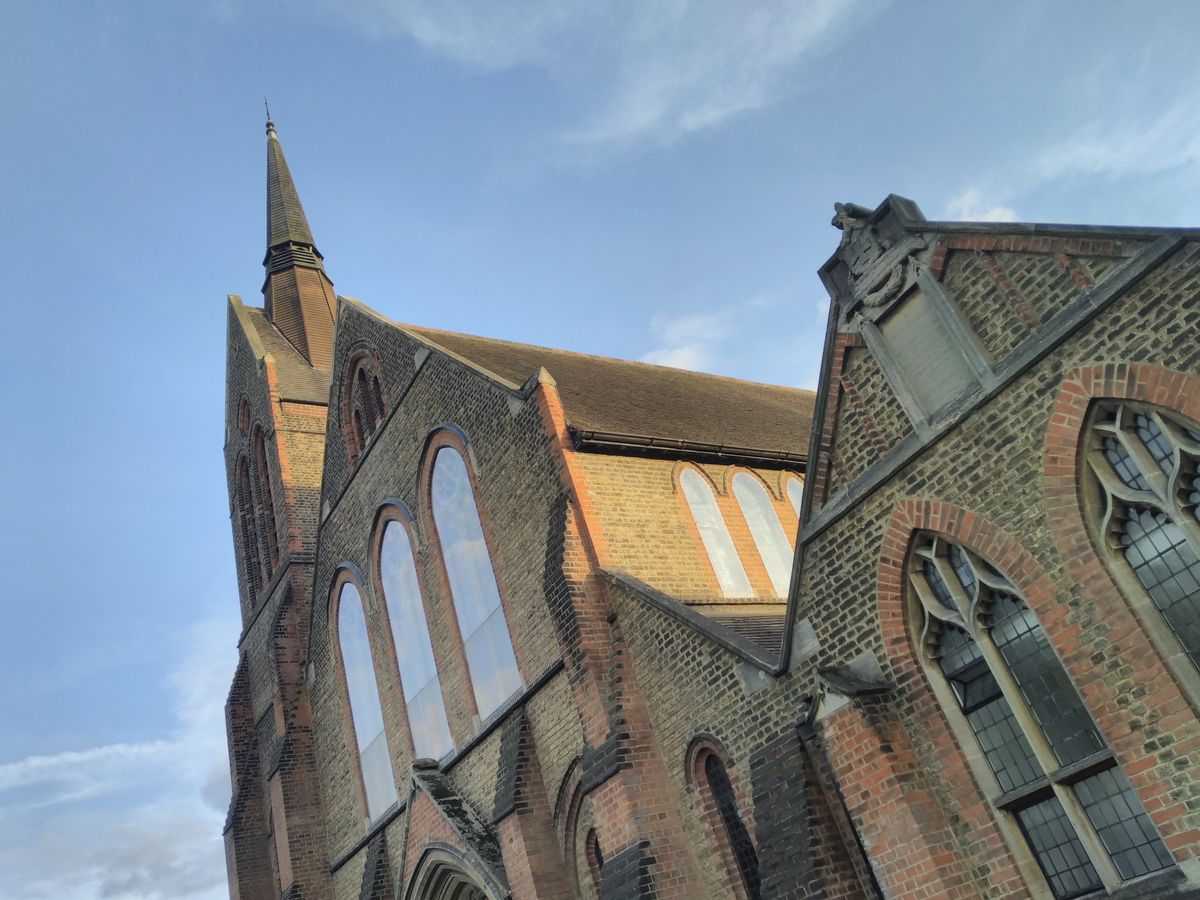 This second church pic with HDR shows the lack of subtlety in the dynamic range enhancement mode.