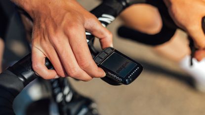 Strava wahoo elemnt bolt on sale