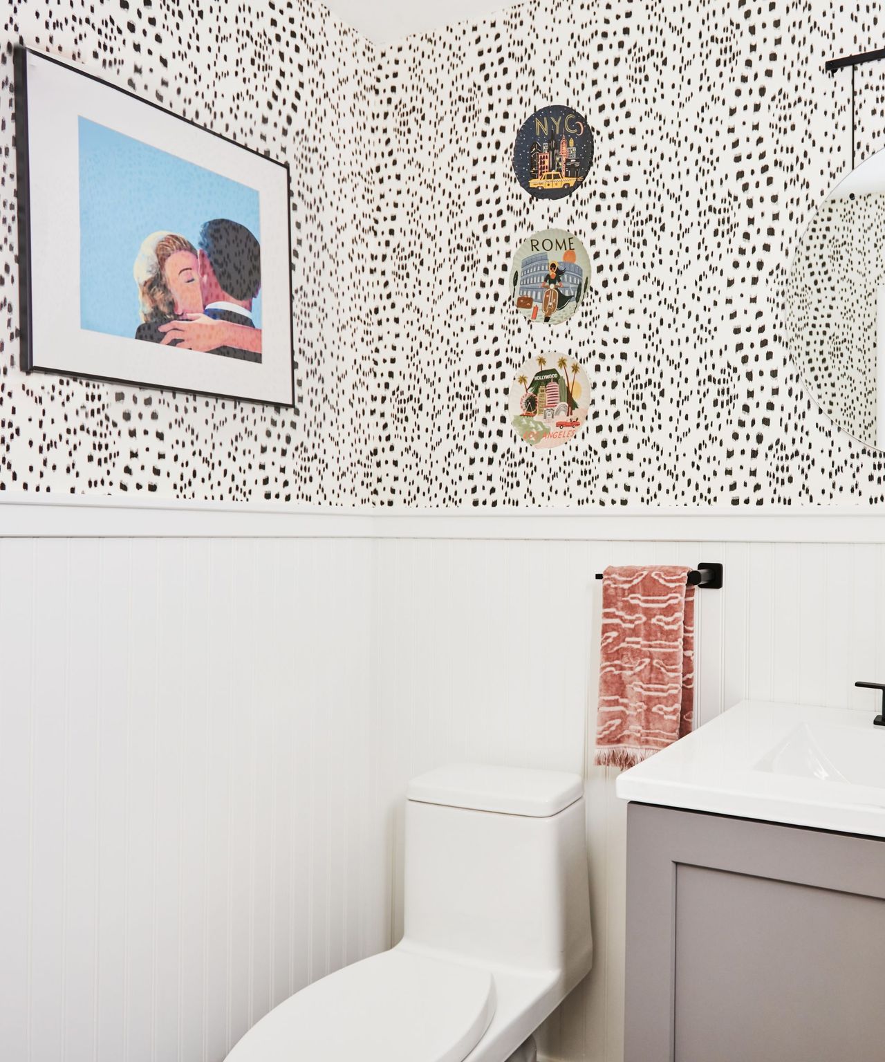 Renter-friendly small bathroom refreshes— 5 design tips | Real Homes