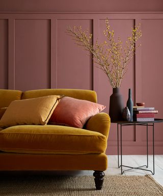 Family room paint with burgundy color