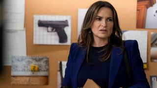 Mariska Hargitay as Olivia holding a file in Law & Order: SVU season 26 finale