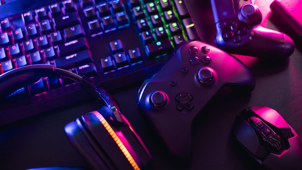 How To Set Up A Gaming Desk TechRadar
