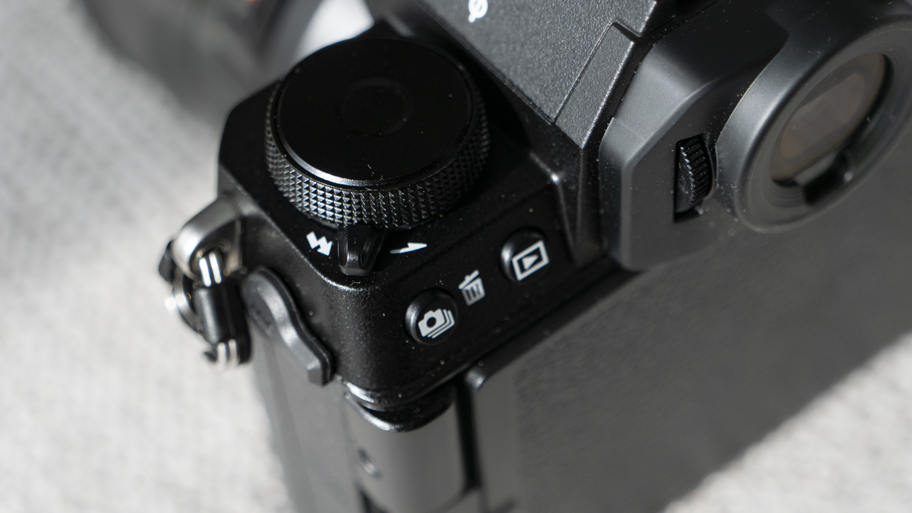 Fujifilm X-S20 camera close up of control dial
