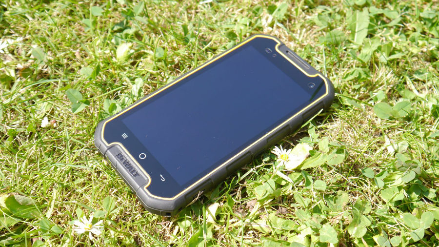 DeWalt MD501, buen smartphone rugerizado
