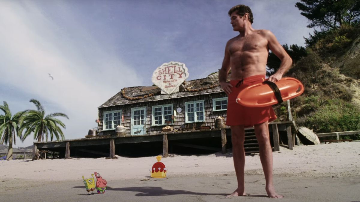 David Hasselhoff standing next to SpongeBob and Patrick on the beach in The SpongeBob Squarepants Movie