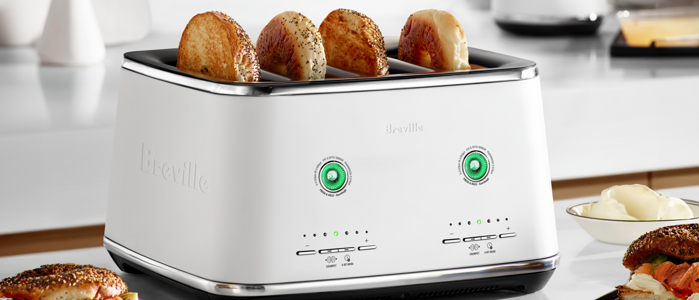 Breville Eye Q Auto toaster in lifestyle setting