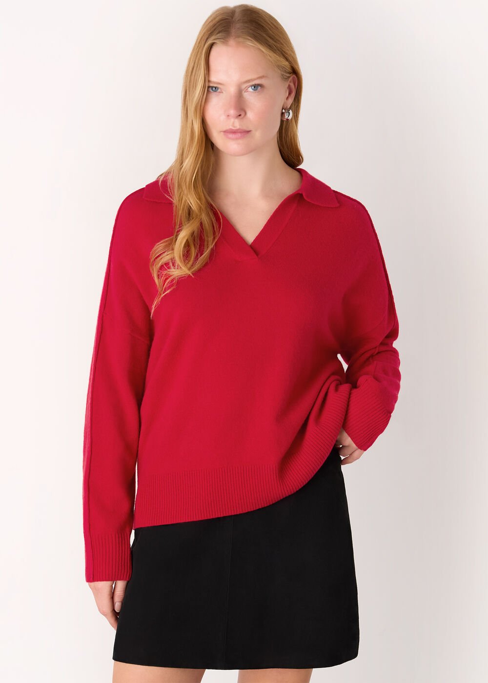 Red Wool Collar Neck Knit
