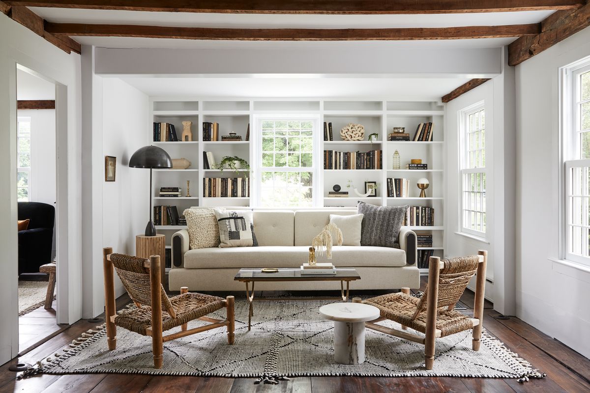 How to choose a living room rug - the 10 ways design experts do it to harmonize a space