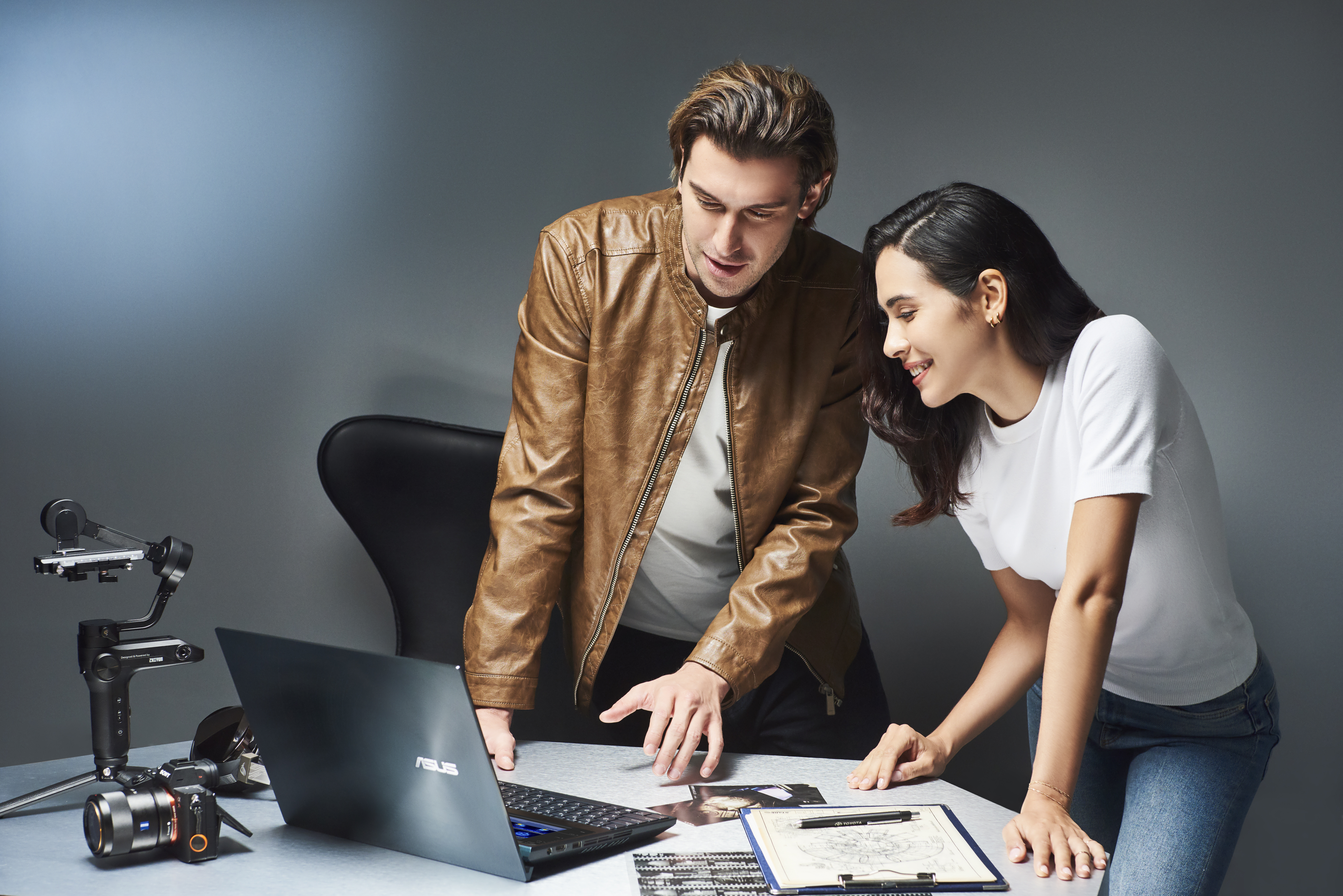 ASUS ZenBook Pro Duo UX581