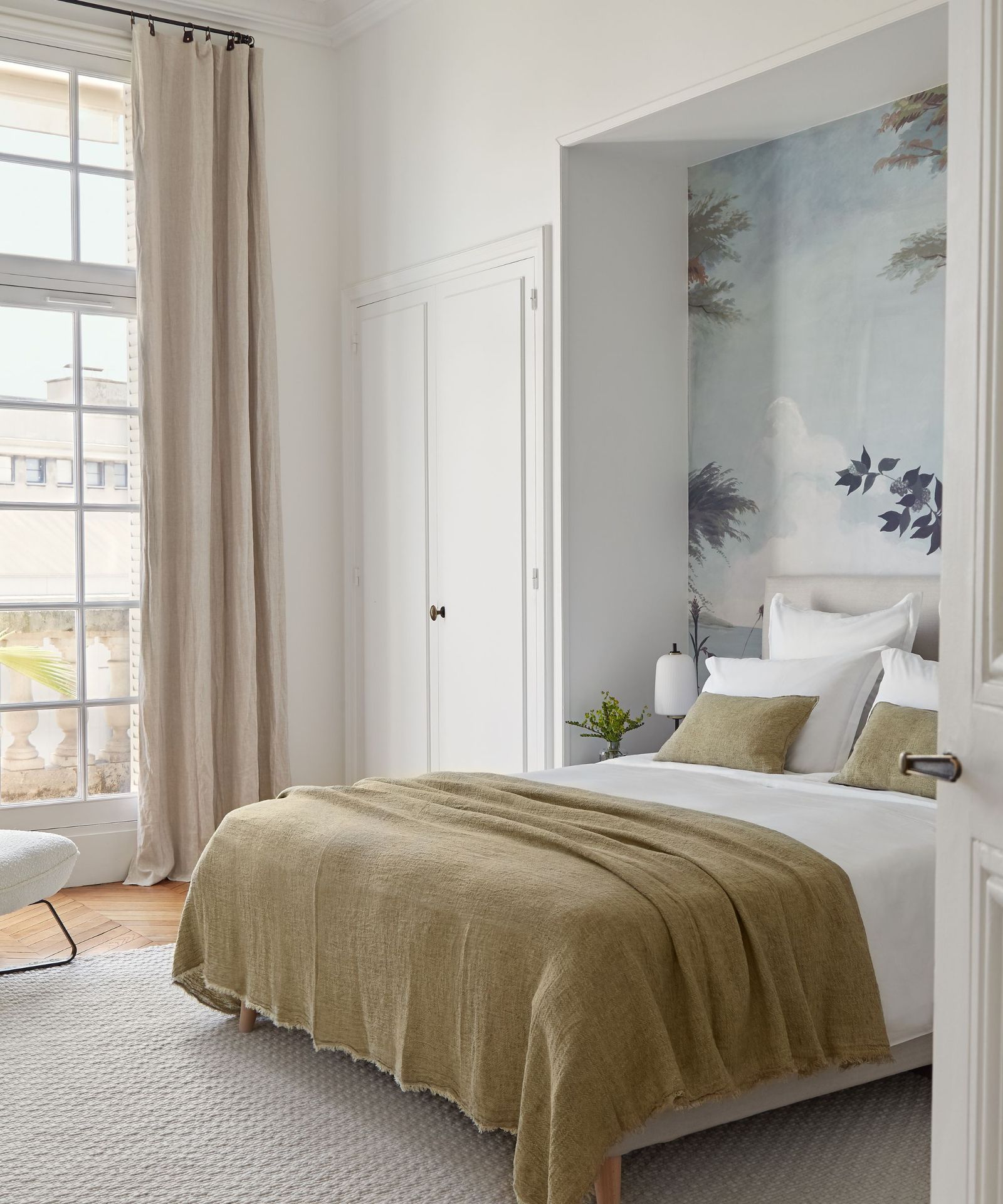 8 reasons to make your bed every day Homes & Gardens