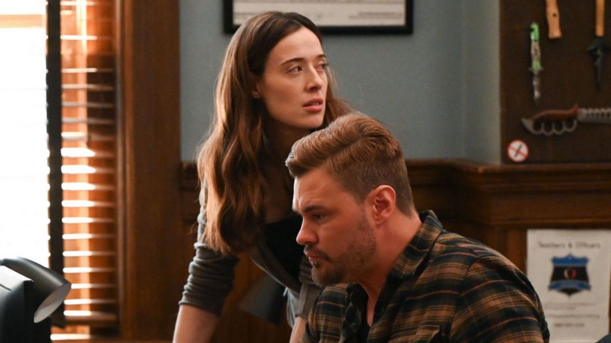 Marina Squerciati and Patrick John Flueger in Chicago P.D. Season 11