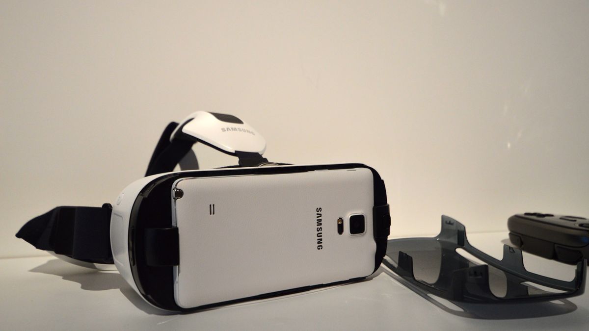 Реклама Samsung Gear VR. Samsung Gear VR фото. Samsung CK 2118vr. Gear VR Прошивка.