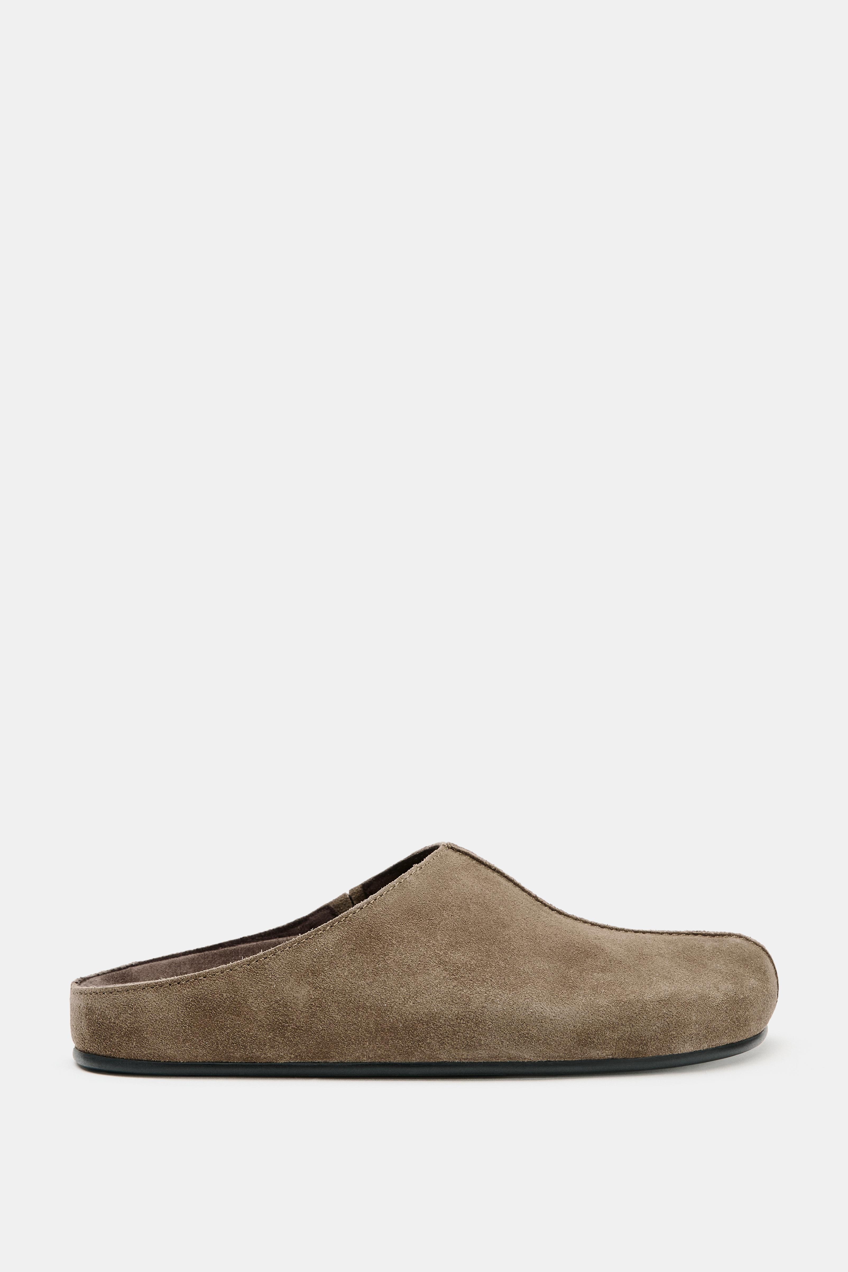Split Suede&nbsp;clogs