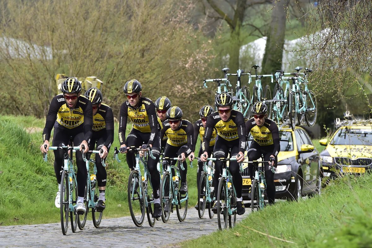 LottoNl-Jumbo recons the Flanders parcours.