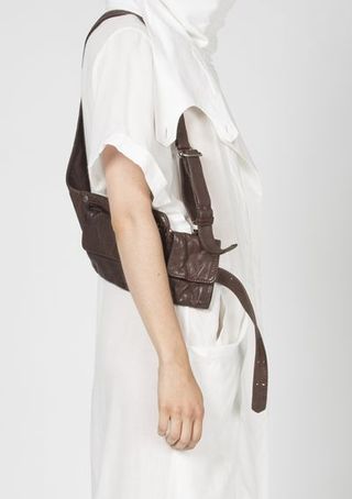 Shoulder, White, Style, Beige, Shoulder bag, Costume design, Fashion design, Strap,