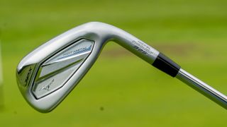 Mizuno JPX925 Hot Metal Irons