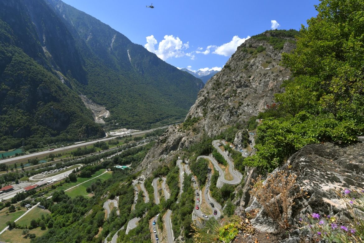 The lacets de Montvernier