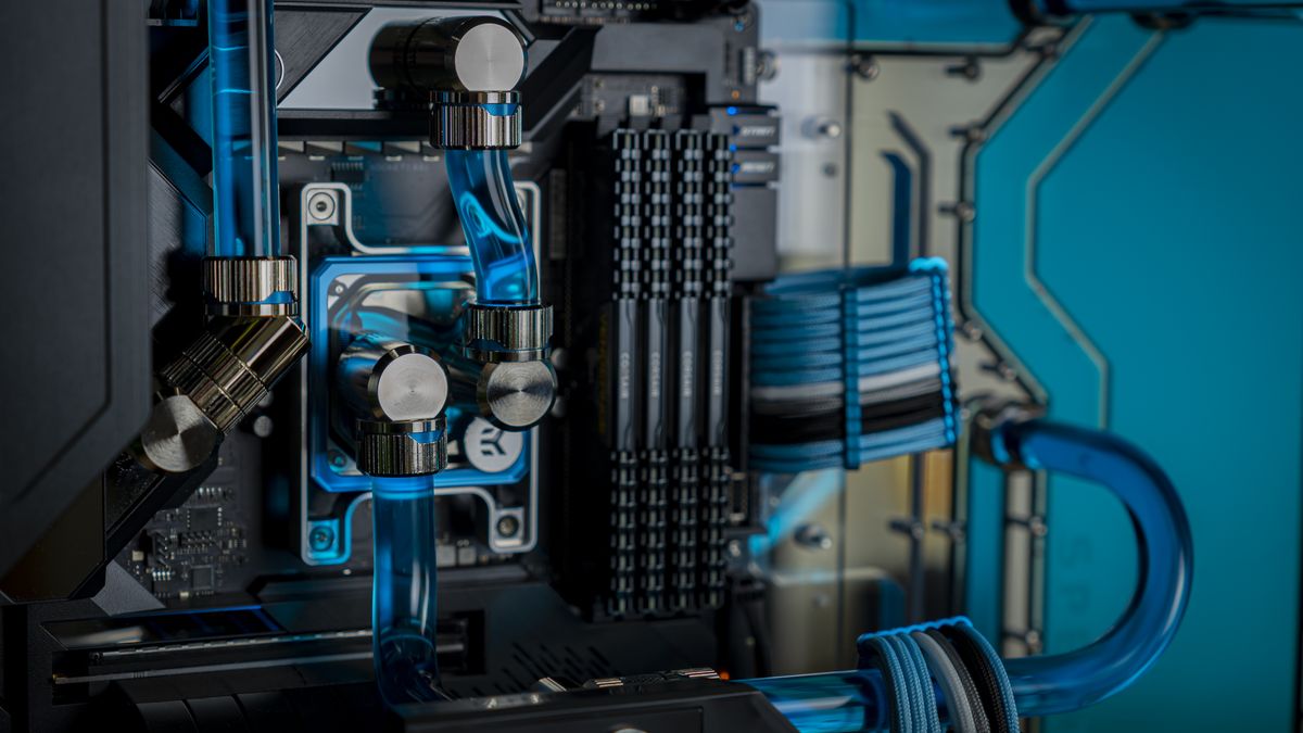 Blue Shift, Spectre III PC Build