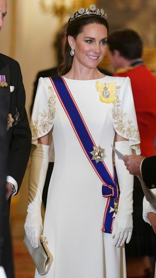 Catherine, Princess of Wales attends a State Banquet at Buckingham Palace on November 21, 2023