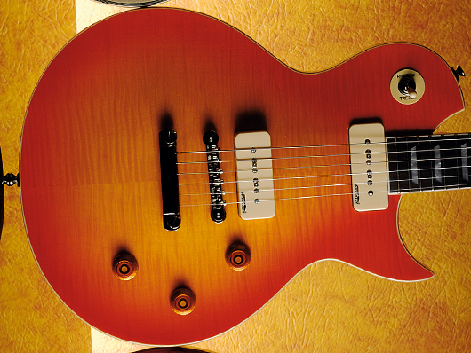 Vintage Advance AV1P £349