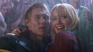 Chad Michael Murray and Hillary Duff holding each other in the rain in A Cinderella Story.