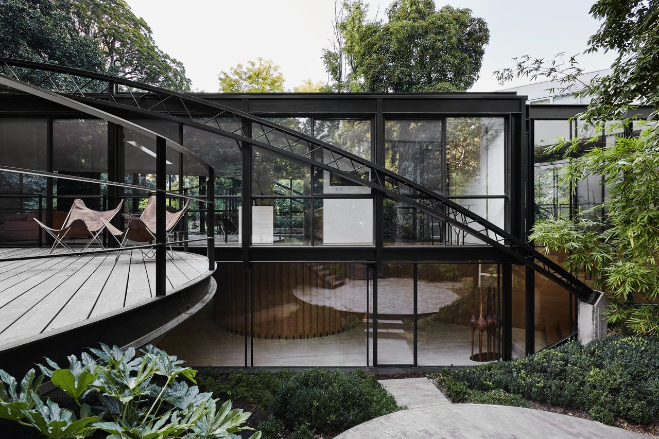 bridging boyd by jolson and its black framed glazed garden facade