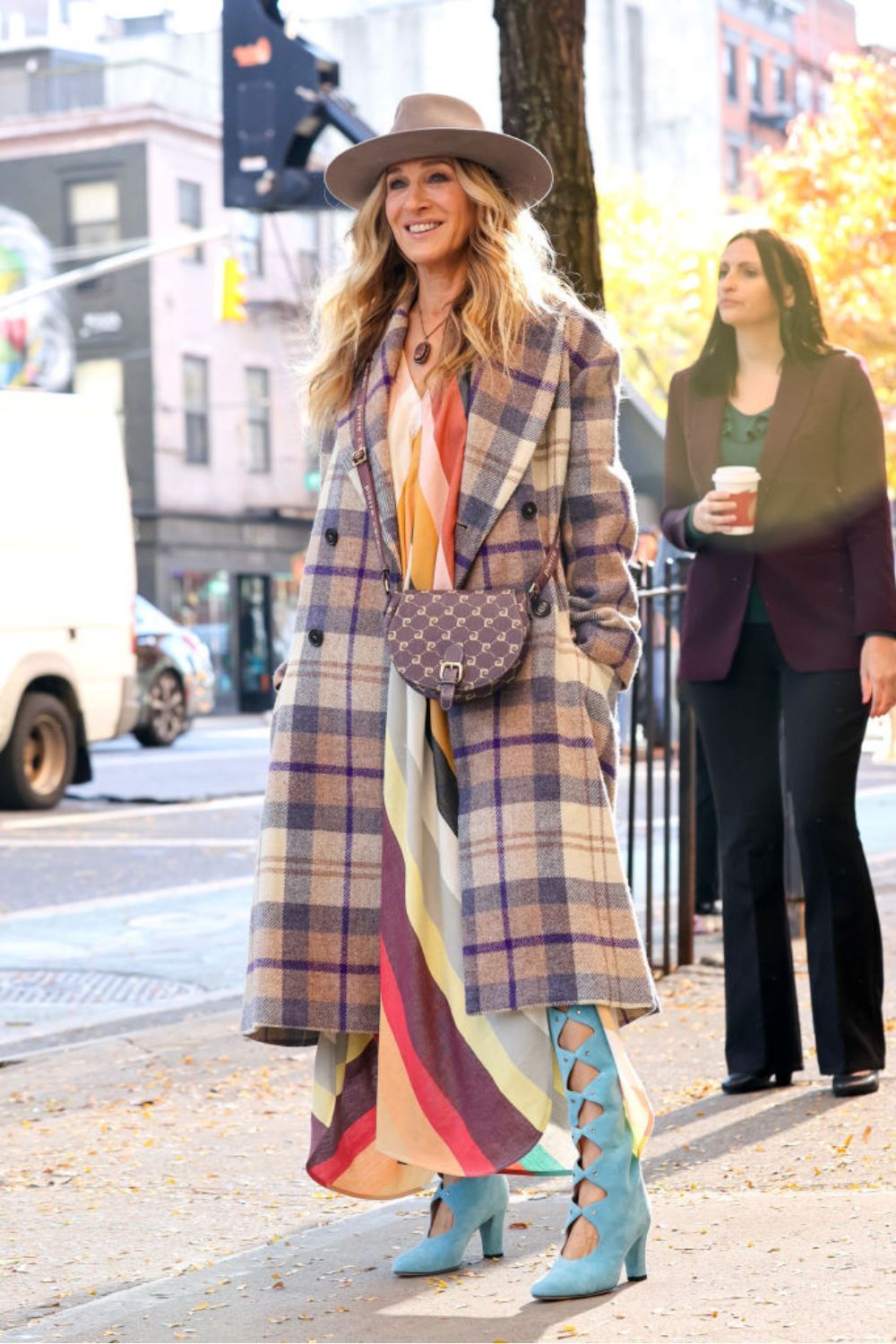 Carrie Bradshaw's new favourite heels have a surprising story | Marie ...