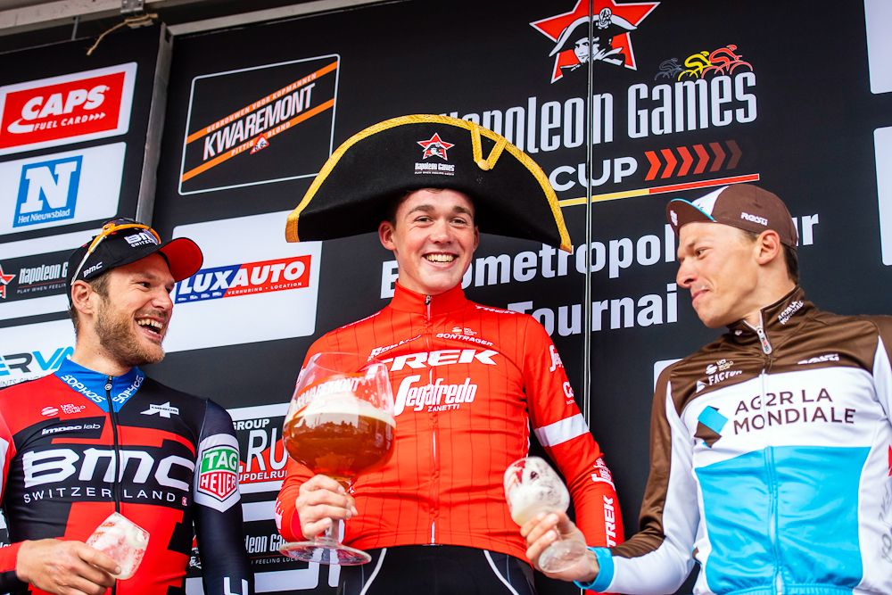 Mads Pedersen on the podium after winning Tour de l'Eurom&eacute;tropole