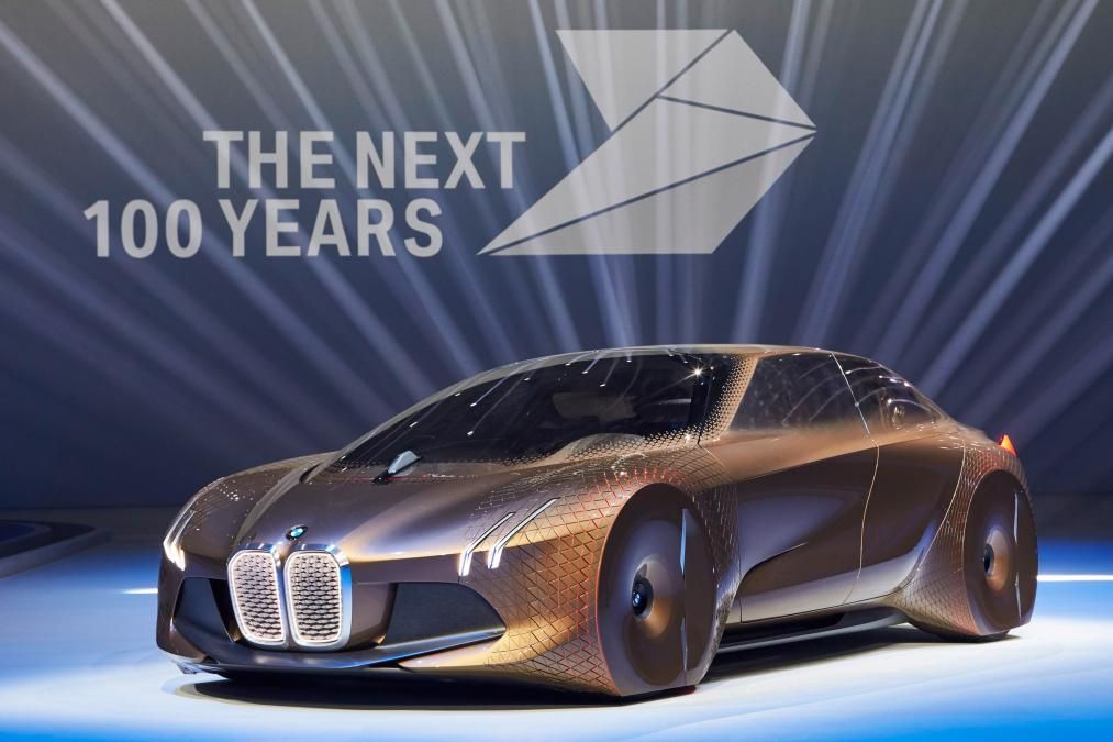 bmw_vision_next_100.jpg