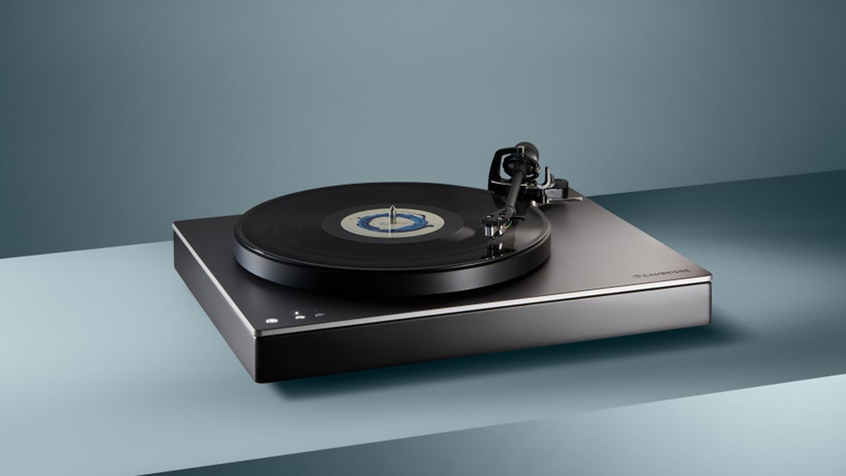 the cambridge audio alva tt v2 record player