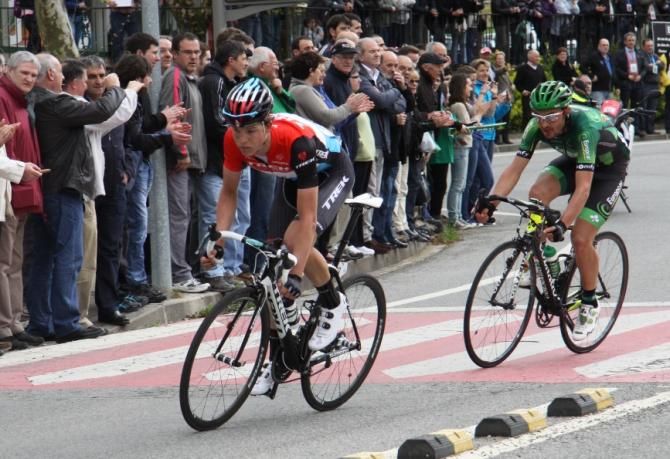 The break form on stage 2 of The peloton on stage 2 of the Vuelta Ciclista al Pais Vasco