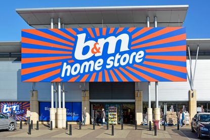 B&M cleaning set: Shoppers 'obsessed' with previously sold-out