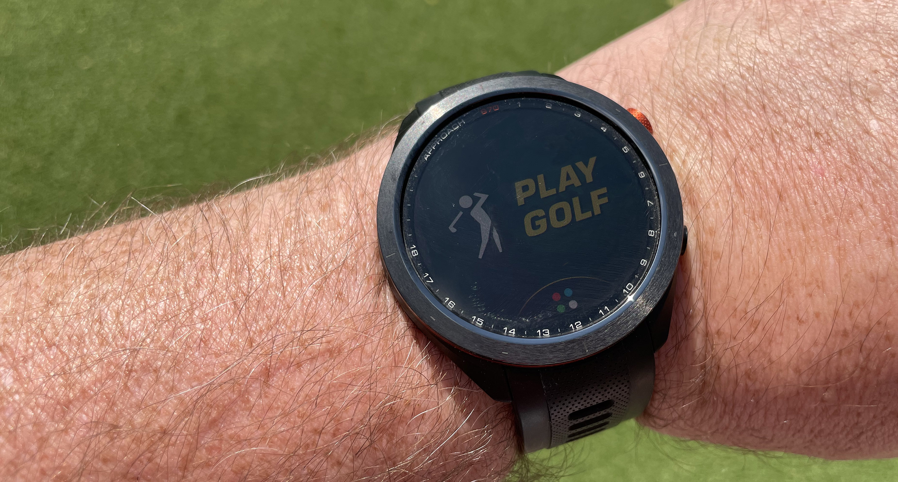 Garmin Approach S70 Golf GPS Watch Review