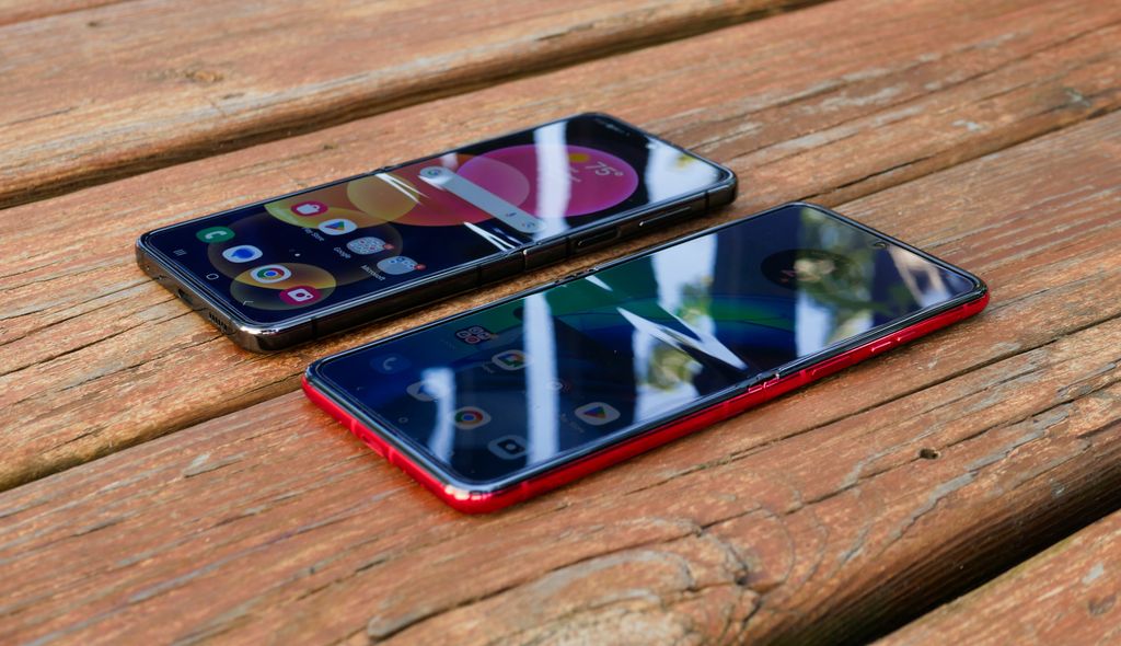 Samsung Galaxy Z Flip 5 vs Motorola Razr+ Which foldable phone wins