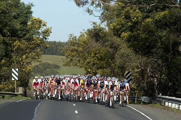 The peloton make their way out of Morwell during the 85 kilometre sixth stage to Maffra.